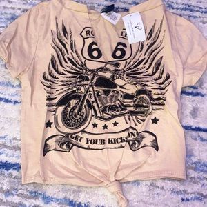 Cropped v-neck shirt